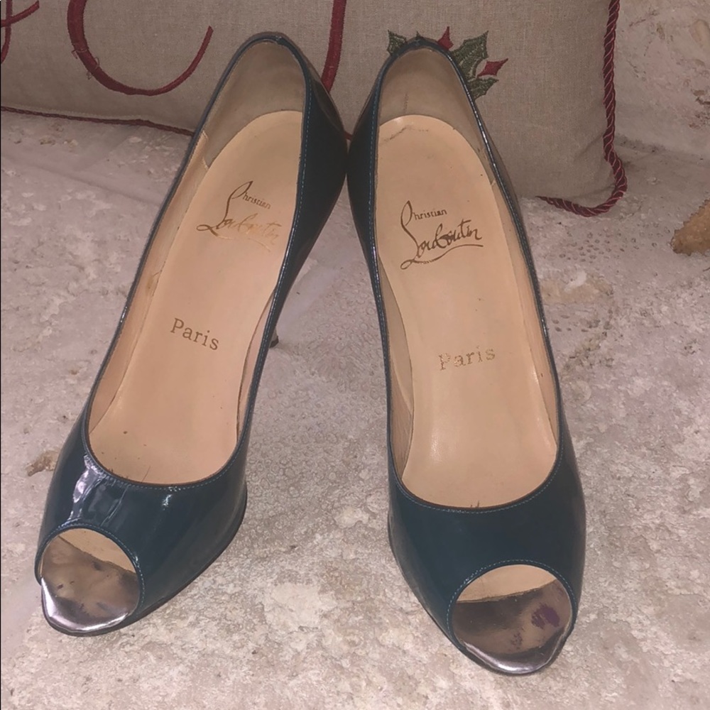 Authentic Christian Louboutin heels 👠